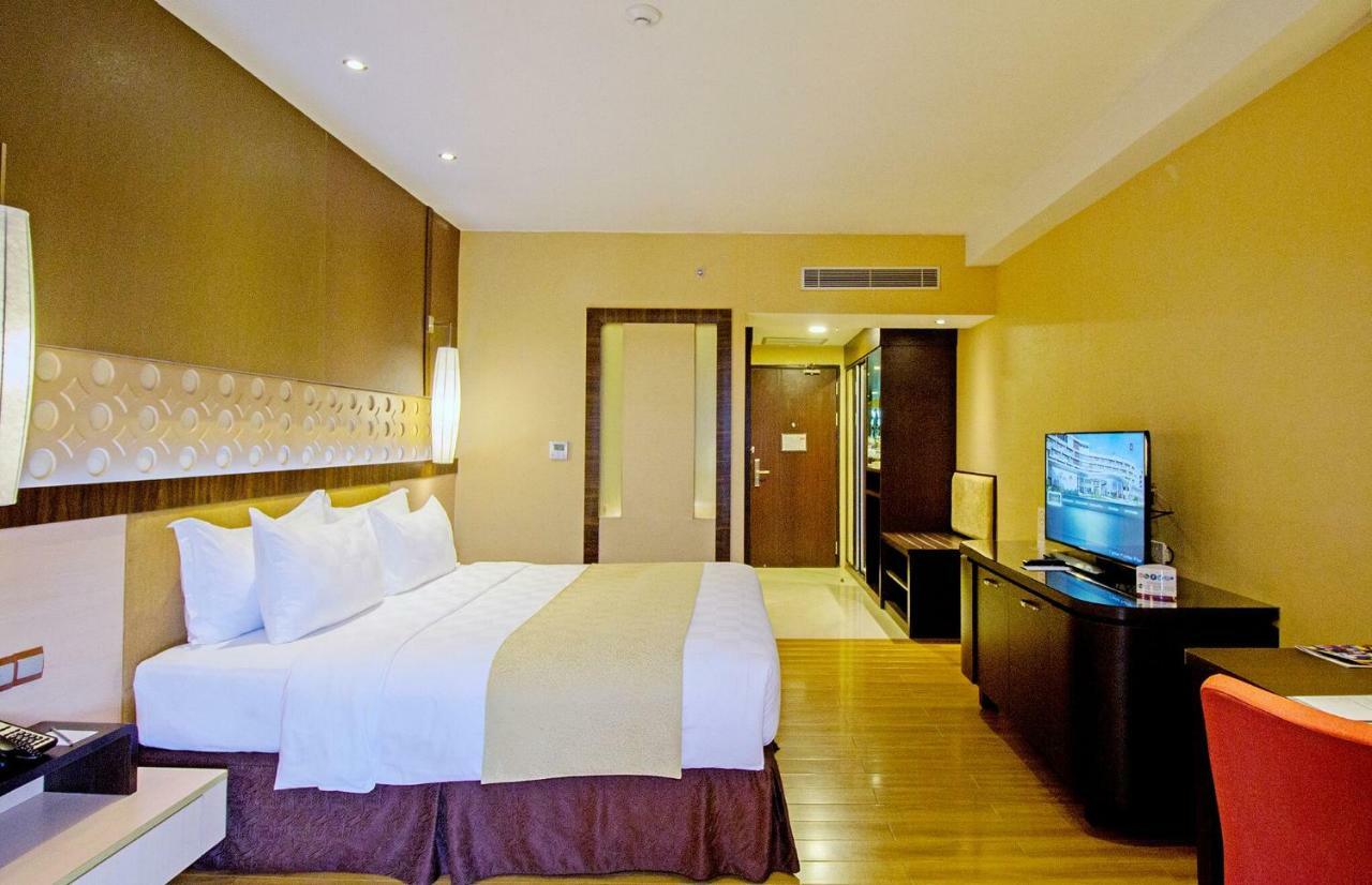 Grand Lagoi Hotel Bintan Exterior photo