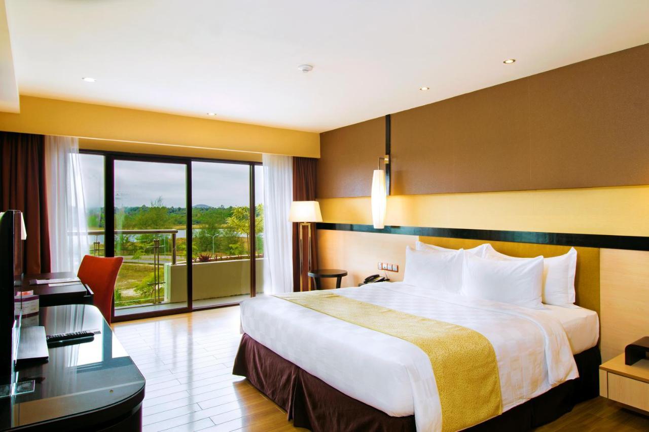 Grand Lagoi Hotel Bintan Exterior photo